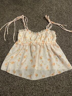 Floral Tie-Shoulder Ruffle Camisole - Cream with Peach Rose Print